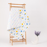 Baby comforter with Outer Space print – soft, breathable cotton quilt for newborns and toddlers.