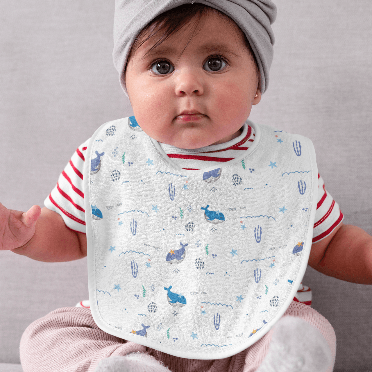 Set of 3 ocean life-themed cotton muslin bibs for babies – breathable, soft feeding bibs with aquatic animal prints